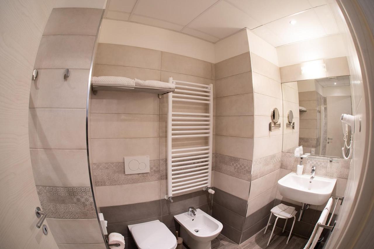 Rooms Boutique Carducci Trieszt Kültér fotó